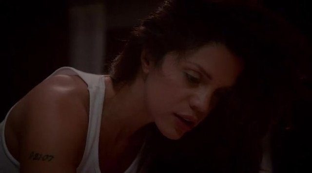 Vanessa Ferlito sexy - Graceland s02e08 (2014)