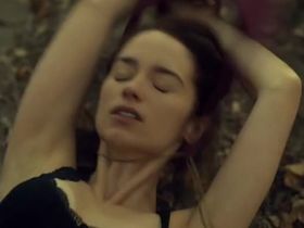 Melanie Scrofano sexy - Wynonna Earp s01e05 (2016)