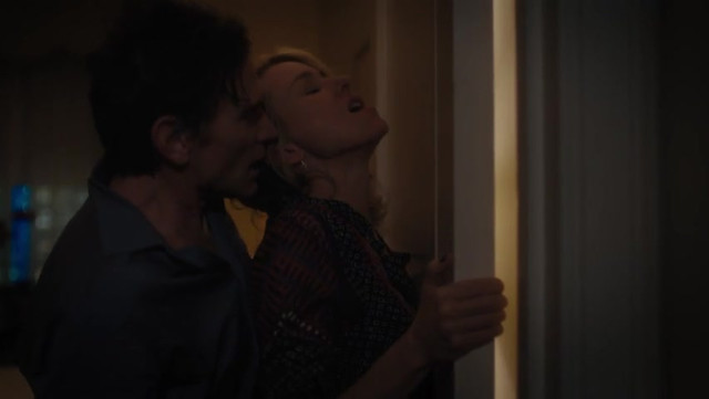 Naomi Watts sexy - Gypsy s01e06 (2017)