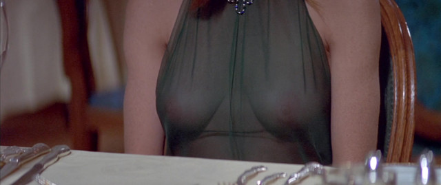 Sissy Spacek nude - Prime Cut (1972)