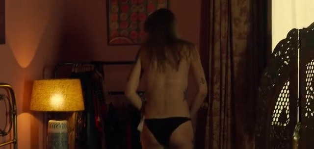 Marta Milans nude, Geena Roman nude - White Lines s01e03 (2020)