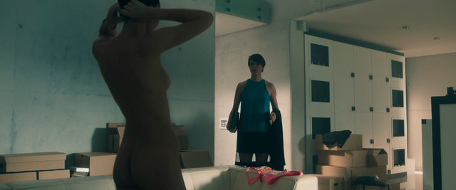 Paulina Walendziak nude, Maja Ostaszewska nude, Magdalena Wrobel nude, Monika Stelmasiak nude - Ja teraz klamie (2019)