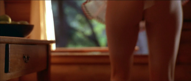 Mary-Louise Parker nude, Patricia Arquette sexy - Goodbye Lover (1998)