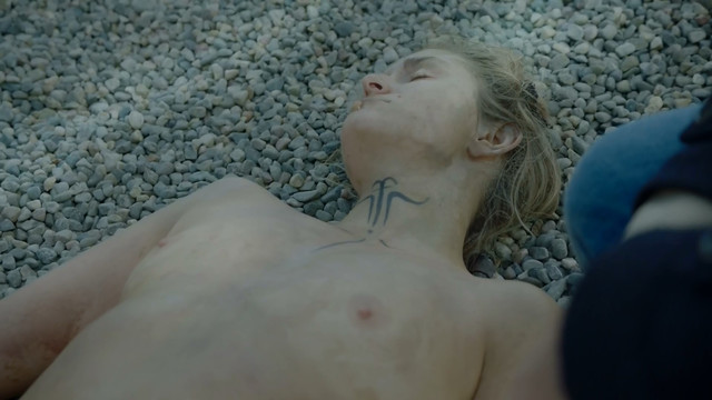 Krista Kosonen nude, Agusta Eva Erlendsdottir nude - Fremvandrerne s01e01-04 (2019)