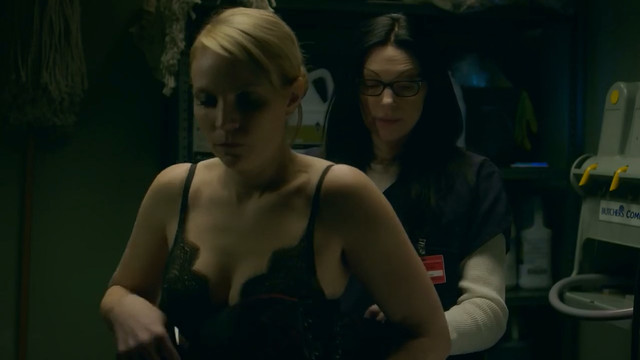 Emily Tarver sexy, Laura Prepon sexy - Orange Is the New Black s07e02-10 (2019)