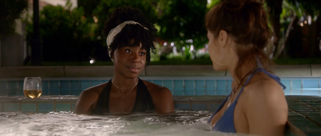 Alexandra Daddario sexy, Kirby Howell-Baptiste sexy - Why Women Kill s01e02 (2019)