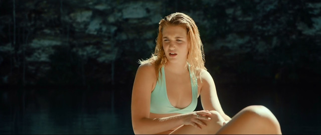 Sophie Nelisse sexy, Brianne Tju sexy, Corinne Foxx sexy, Sistine Rose Stallone sexy - 47 Meters Down Uncaged (2019)