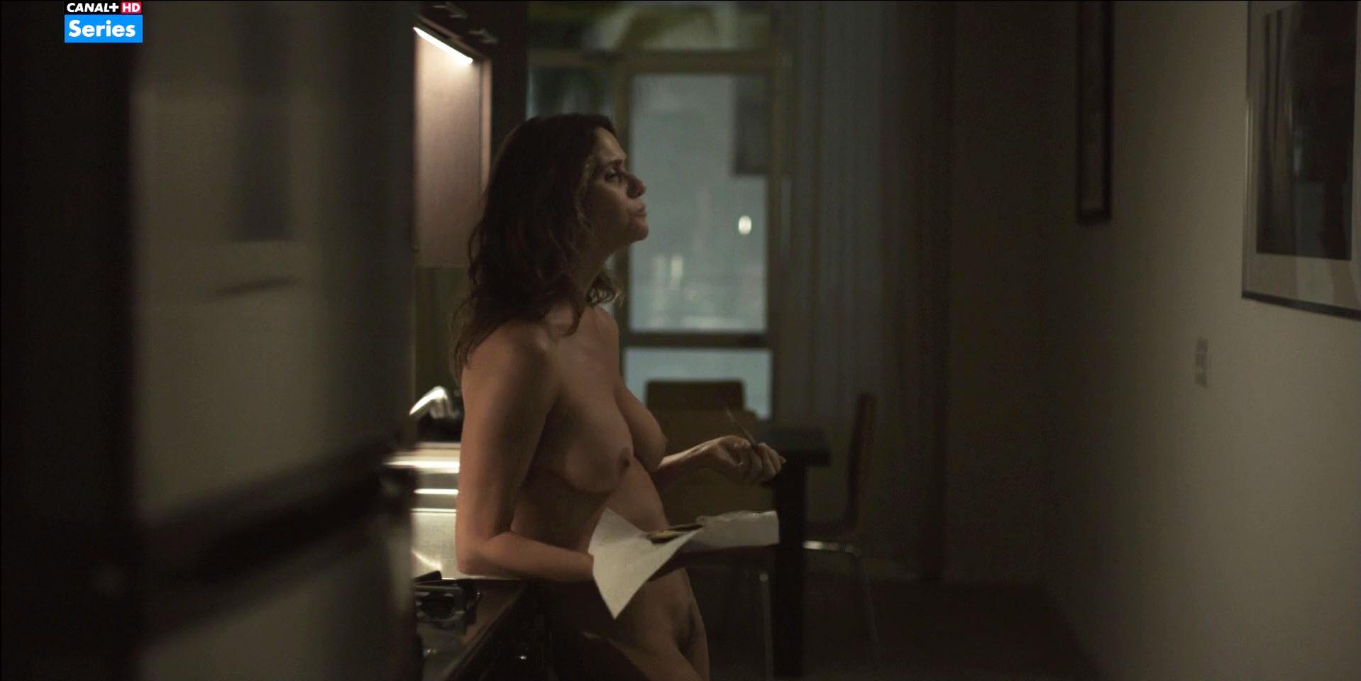 Amy Landecker nude - Transparent s02e04 (2015)