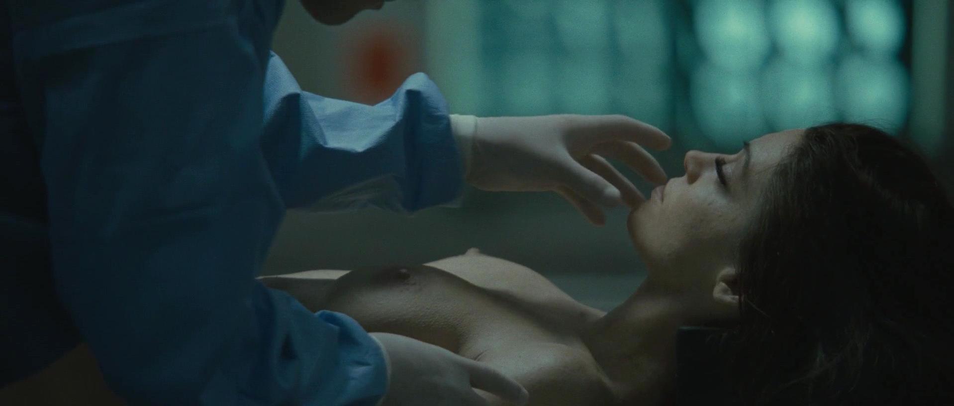 Alyssa Milano nude - Pathology (2008)
