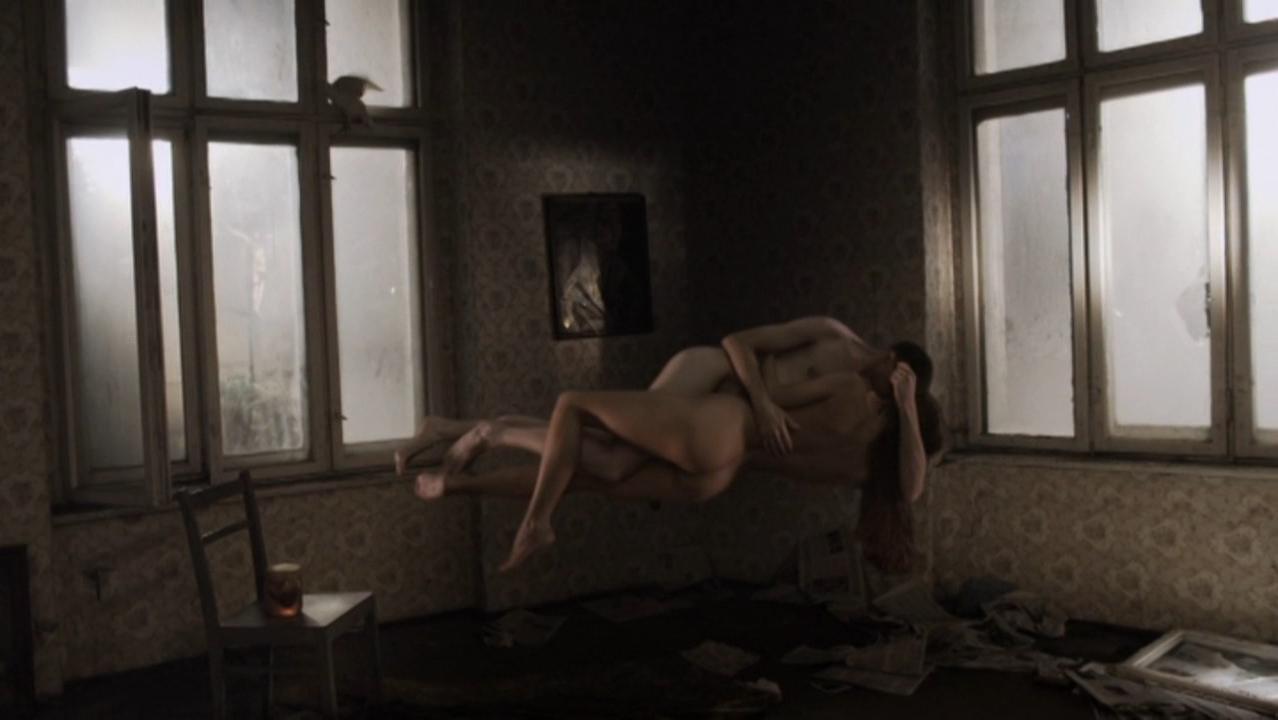 Ewa Matula nude, Anna Mielczarek nude - Onirica - Field of Dogs (2013)