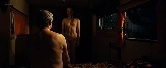 Julie-Marie Parmentier nude, Helene Vincent nude, Amandine Chauveau nude, Claudine Lacroitz nude - Les Petits ruisseaux (2009)