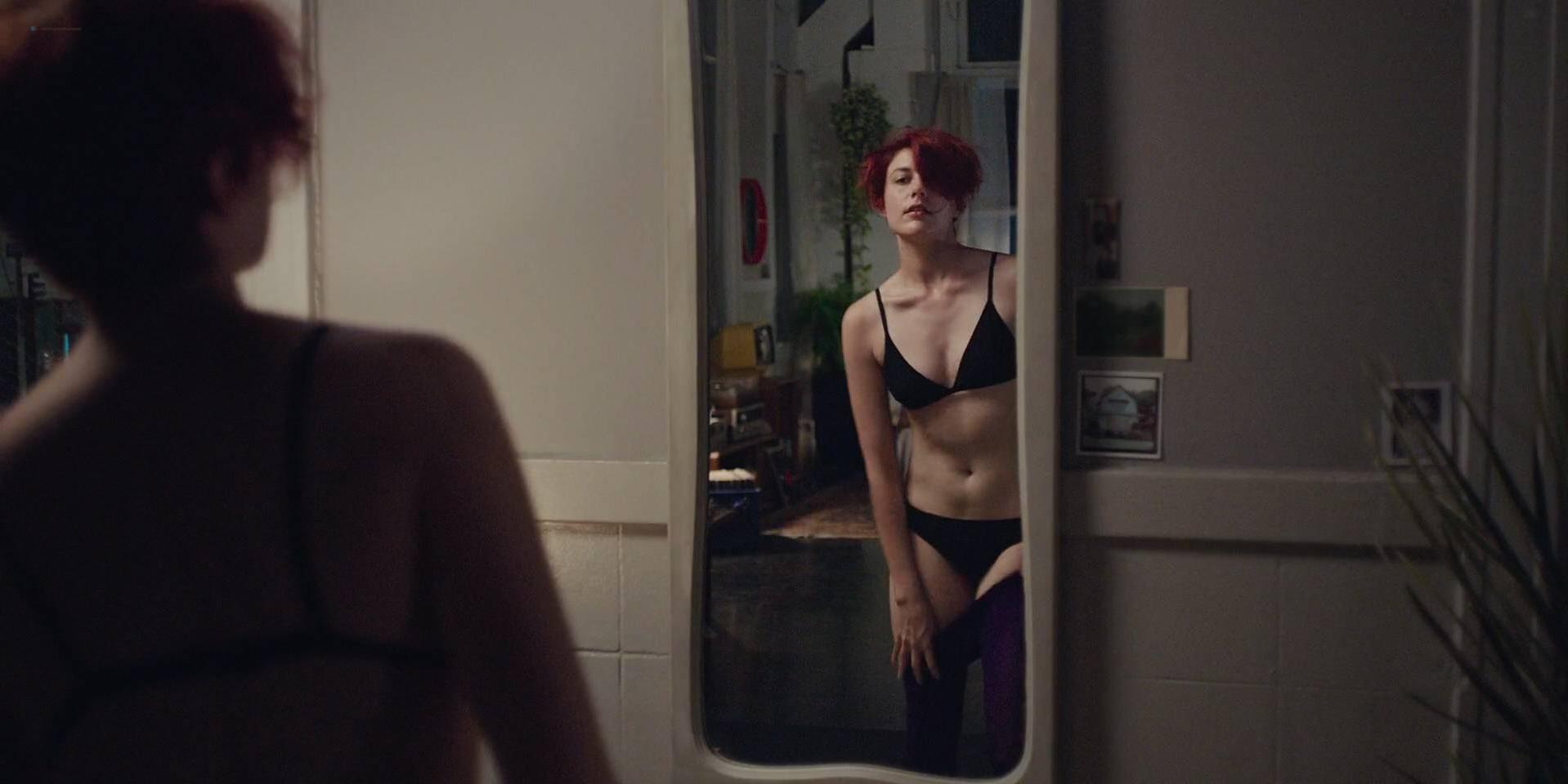 Nathalie Love nude, Greta Gerwig sexy - 20th Century Women (2016)