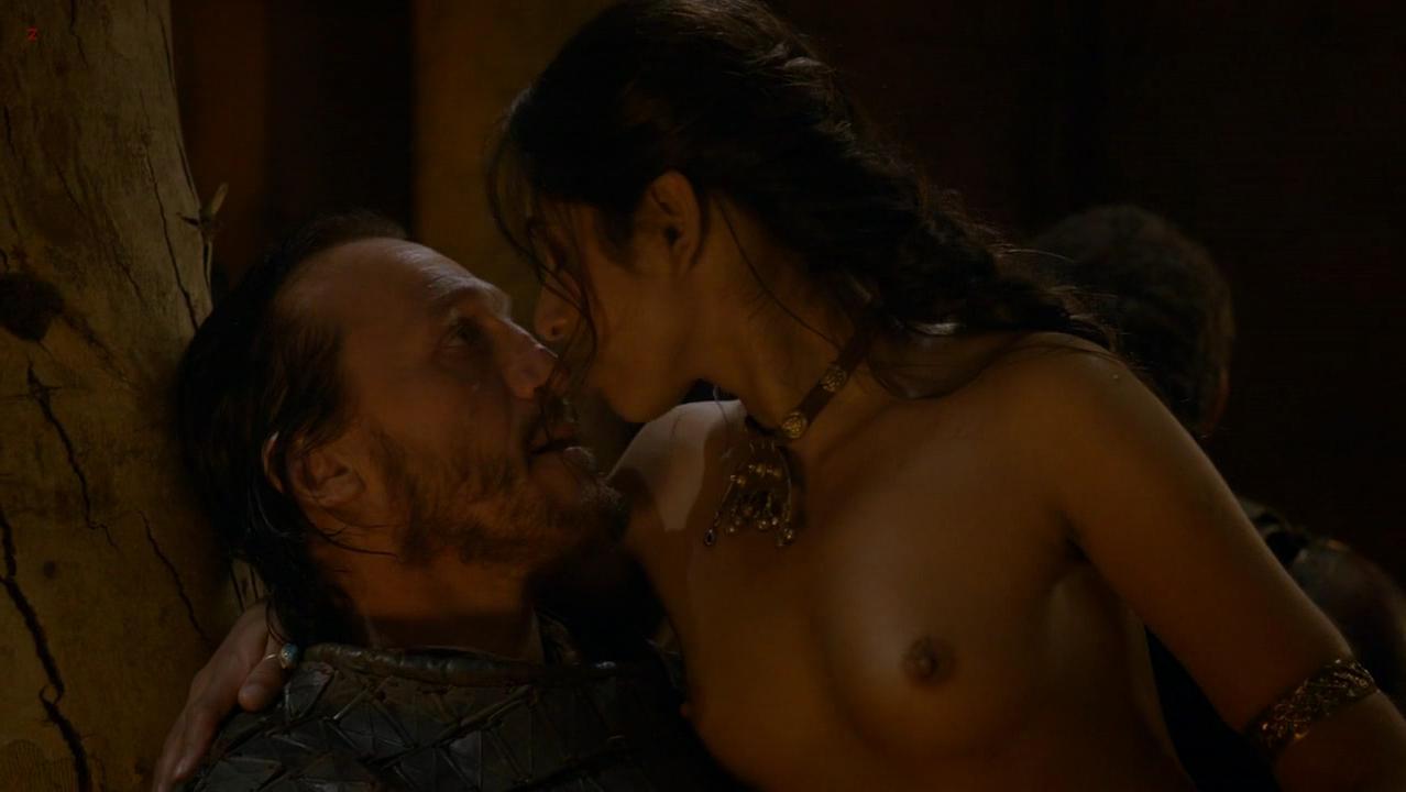 Sahara Knite nude - Game of Thrones s02e09 (2012)