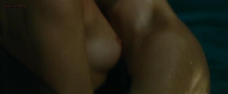 Laura Smet nude - Insoupconnable (2010)